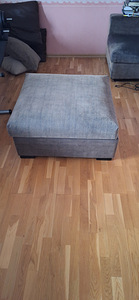 Tumba (1 foto / 2)