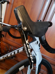 Sram APEX 1 Hydraulic Disc Brake MNT Garavel (3 foto / 3)