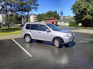 Nissan x-trail (3 foto / 6)