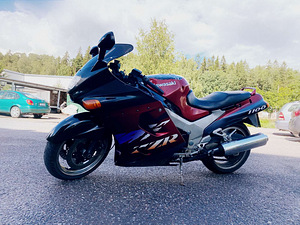 Kawasaki ZZR 1100 (7 foto / 7)