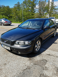 Volvo s-60 (1 фото из 2)