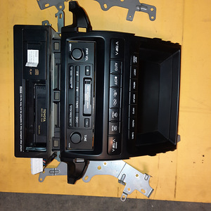 Toyota LC 120 multimedia (3 foto / 3)