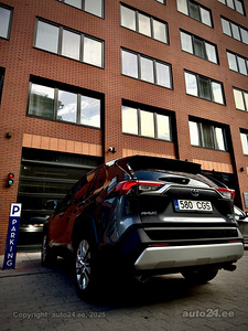 Toyota RAV4 AWD-i Premium 2022 JBL+ Smartmirror 2.5 131 kW (4 foto / 15)