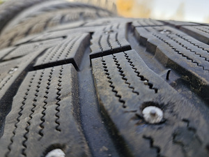 Müüa talverehvid Nexen 275/45R20 (5 foto / 5)