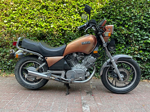 Yamaha XV 920 Virago (2 foto / 4)