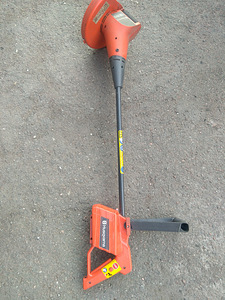 Husqvarna 12 RC akutrimmer (2 foto / 6)