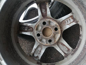 Toyota ориг. литые диски 15" 4X100 с летними шинами (5 фото из 5)