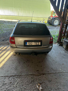 Audi a6 c5 2.5tdi 132kw Quattro (8 foto / 9)
