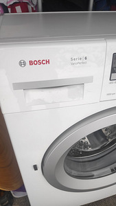 Pesumasin Bosch (Serie 6 VarioPerfect) (2 foto / 3)