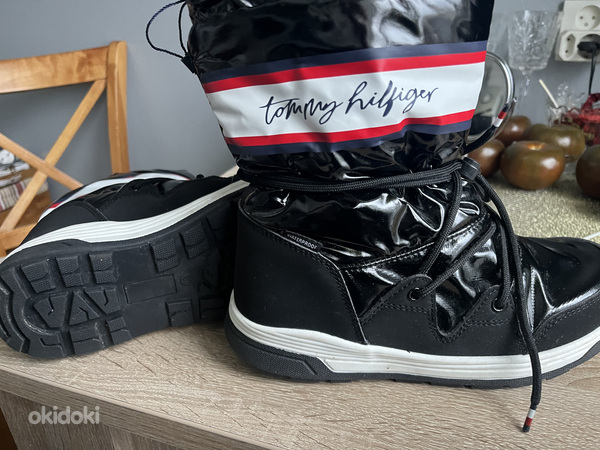 Б/у зимние сапоги Hilfiger 37-37.5