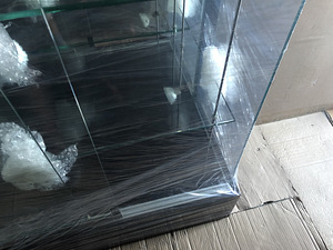 Vitriin klaasist (7 foto / 8)