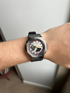Casio GM-2100CH-1A (1 foto / 2)