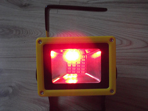 Kaasaskantav akudega LED prožektor 100w, uus (4 foto / 5)