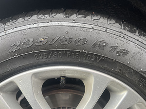 235/60/R18 Ainult Rehvid (5 foto / 10)