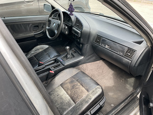 BMW 318 83KW (4 foto / 5)