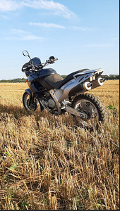 Müüa 1997a Aprilia pegaso 650. (2 foto / 2)