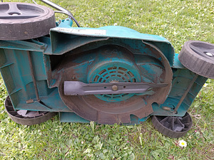 Elektriline muruniiduk hyundai le3200 (3 foto / 4)