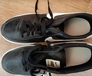 Новые кроссовки Nike (2 фото из 2)
