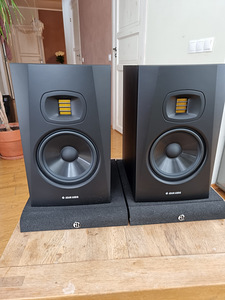 Adam Audio T7V aktiivkõlarid-monitorid 2tk (1 foto / 3)