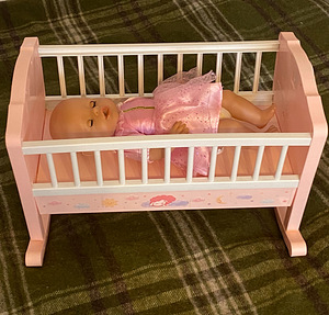 Nukk Baby Born + voodi + nukuriided (2 foto / 5)