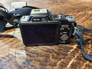 Sony Cyber-Shot DSC-H10 (10x Optical Zoom) (2 foto / 3)