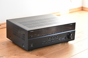 7.1 Yamaha RX-V673 kodukino ressiiver (1 foto / 3)