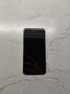 Apple iPhone 7 Plus 128GB (2 фото из 3)