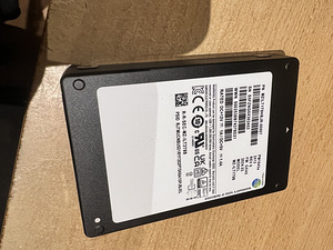 Uus serveri SSD Samsung PM1643a 1.92TB SAS (1 foto / 2)