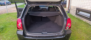 M: Toyota Avensis 2.2d (5 foto / 6)
