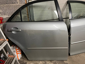 Mazda 6 (4 foto / 9)