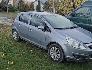 Opel Corsa 2009 1,3 D (1 foto / 3)