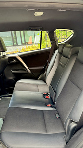 Toyota RAV4 2.5 114kW (13 foto / 13)