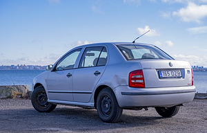 Škoda Fabia 2002 (7 foto / 10)
