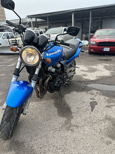 Kawasaki zr-7 (1 foto / 4)