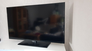 Samsung TV UE46F5300AW (1 foto / 3)