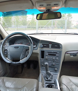 Volvo XC70 Cross Coutry AWD 2.4 147кВ (4 фото из 5)