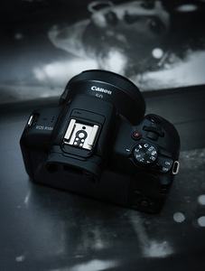 Canon R100 + RF50mm f1,8 (4 foto / 4)