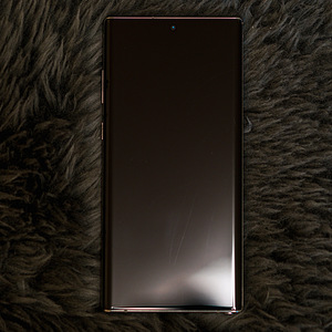 Samsung Galaxy Note 10 Plus 12/256GB Aura Glow Täiskomplekt (3 foto / 4)