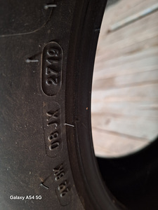 Продается одна шина Michelin 225/55/17 (2 фото из 3)