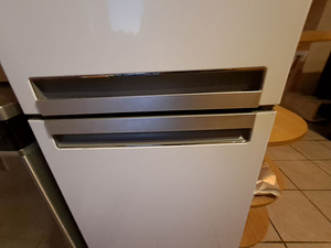 Külmkapp Whirlpool, kahe uksega, eraldi jahekapp ja sügavkül (2 foto / 10)