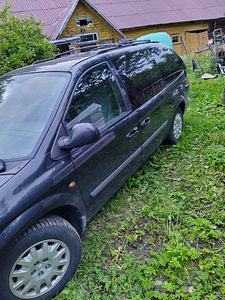 CHRYSLER GRAND VOYAGER STOW N GO 2,8 (4 foto / 6)