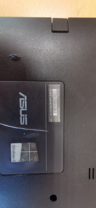 Asus x501A (4 foto / 6)