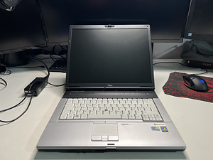 Fujitsu Siemens Lifebook (4 foto / 7)