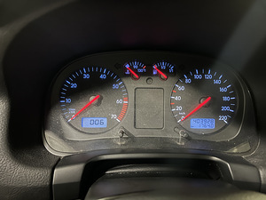 Volkswagen Golf 1.4 (10 foto / 12)
