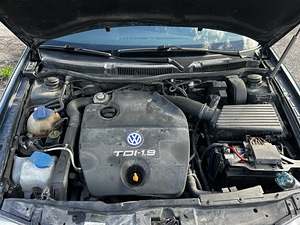 Volkswagen Bora (5 foto / 8)