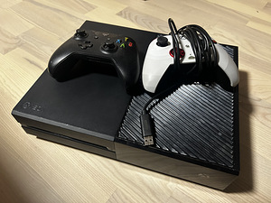 Xbox one 500gb (1 foto / 1)
