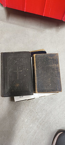 Старинные книги (6 фото из 8)