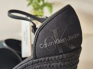 Босоножки Calvin Klein Jeans (1 фото из 2)