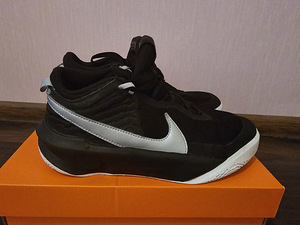 Nike korvpalli tossud (3 foto / 3)