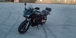 Yamaha FZS 600 70kW (8 foto / 9)